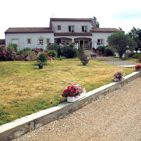 Domaine de la Pendule Bed & Breakfast Issel Exterior foto